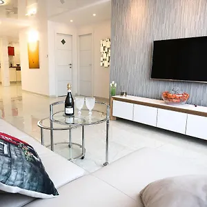 Faroyal Luxury ישראל