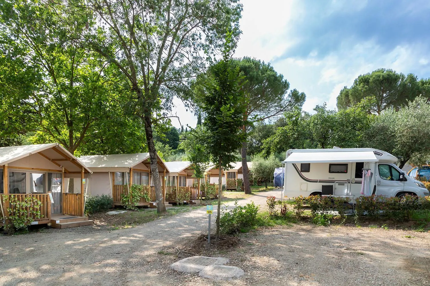 Hu Firenze Certosa Camping In Town Impruneta Kemping